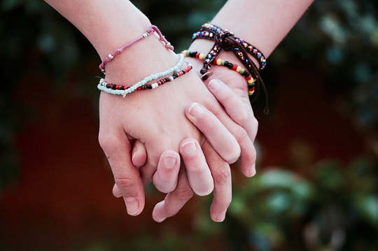 Connecting Emotionally: An Essential Part of Happy Relationships Connecting Emotionally: An Essential Part of Happy Relationships